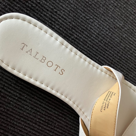 Two (2) pair summer Talbots Slides - Navy and White - Picture 4 of 8